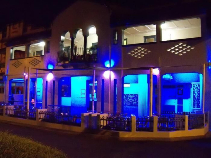 McGuire's CBD Hotel, Mackay - Pt A