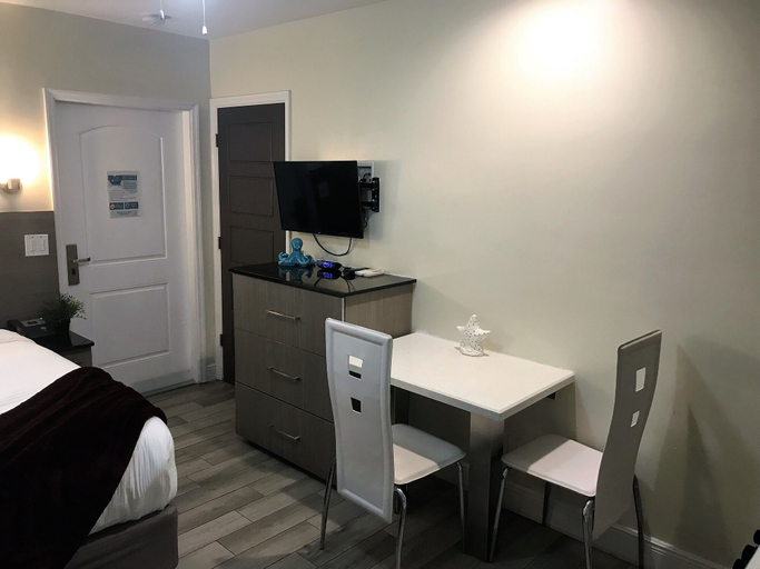 Others 4, Caribbean Resort Suites, Broward