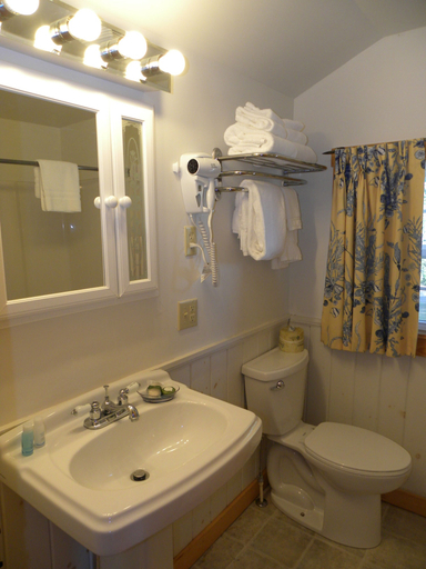 Bathroom 4, Colonial Gables Oceanfront Village, Waldo