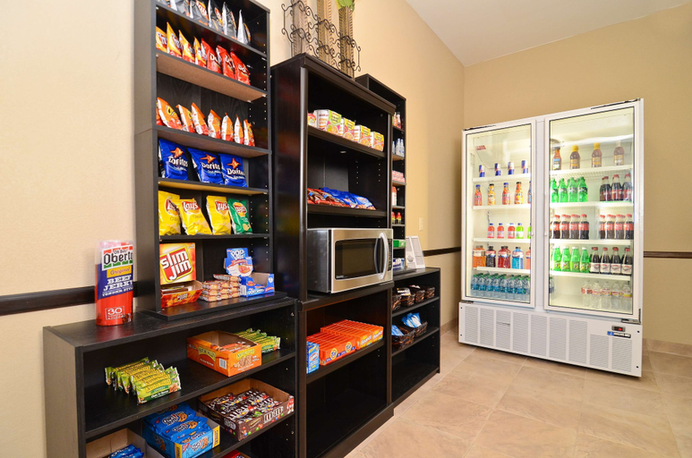 Food & Drinks 5, Best Western Plus Emory At Lake Fork Inn & Suites, Rains