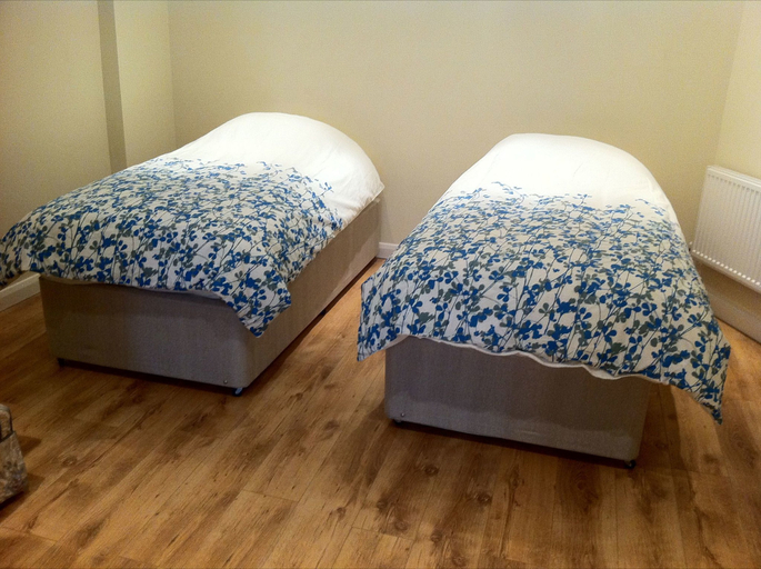 Bedroom 2, Lyall Apartment Hotel, London