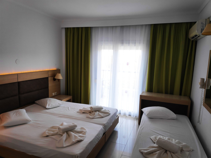 Bedroom 5, Hilltop Hotel, Central Macedonia