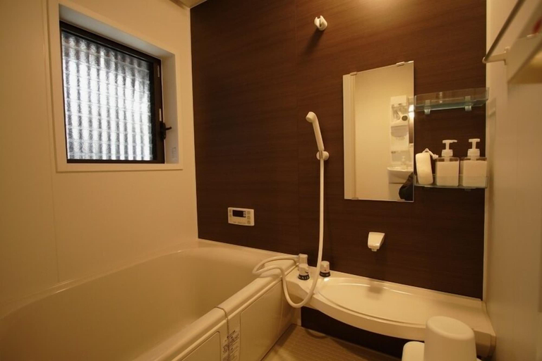 Bathroom, Gion Machiya, Kyoto