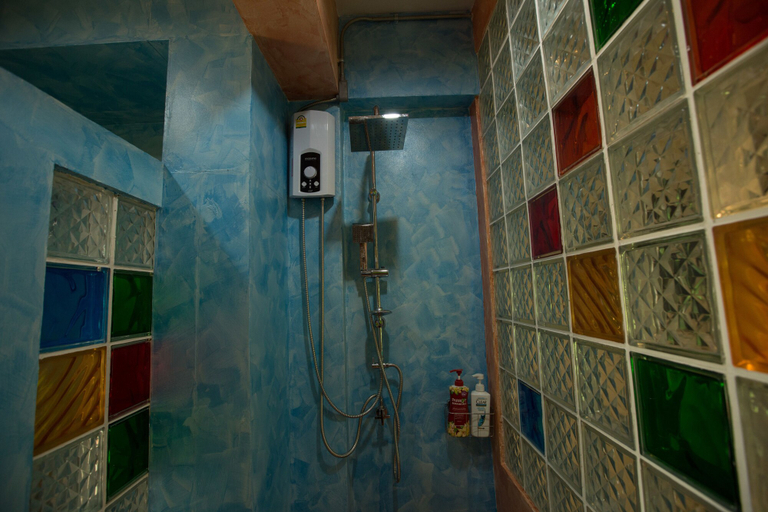 Bathroom 4, Nan De Panna Riverside Homestay, K. Phu Pieng
