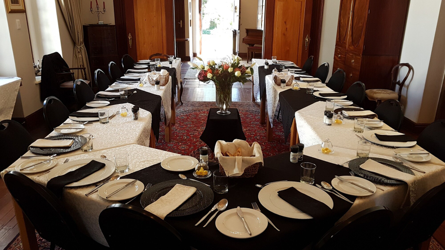 Food & Drinks 5, Vredenburg Manor House, Cape Winelands