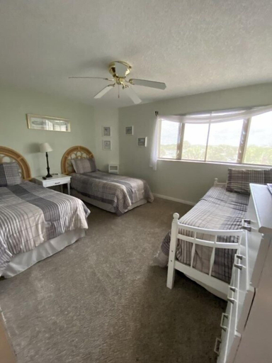 Bedroom 2, Hibiscus B302, Saint Johns