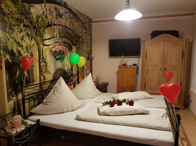 Bedroom 3, Wellness Resort Romantika, Passau