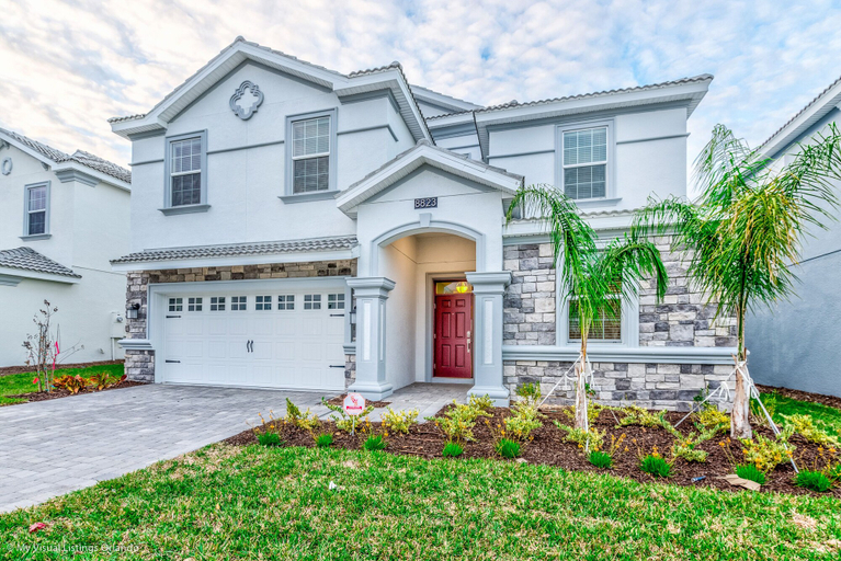 Exterior & Views 1, 8823inter, Osceola