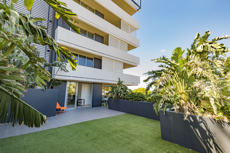 Exterior & Views 2, Eastwood Apartments, Woolloongabba