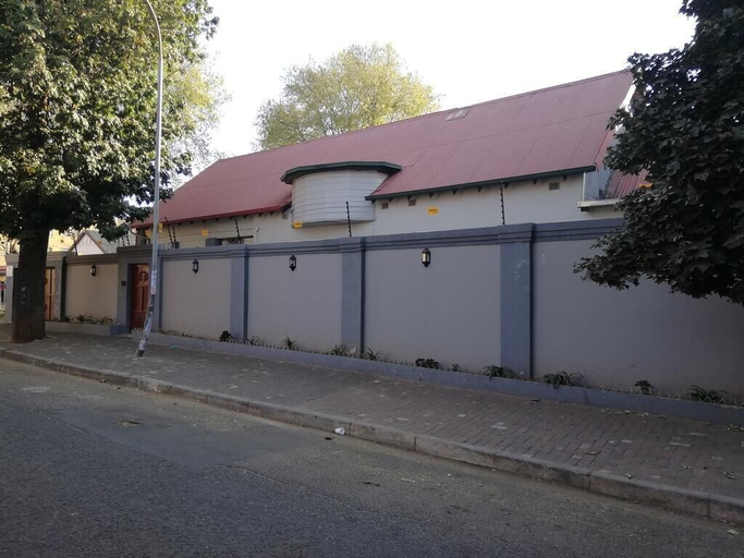 Exterior & Views 2, Defountain Guest house, City of Johannesburg