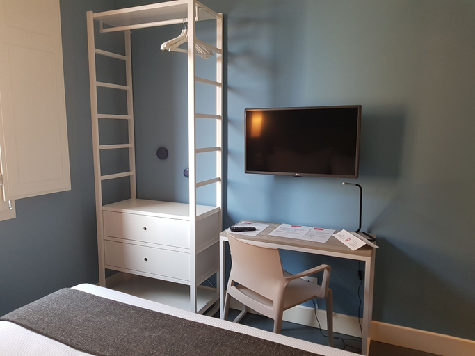 Bedroom 3, Almarossa, Bologna