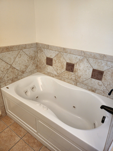 Bathroom 4, The Inn at Shady Lawn, Avery