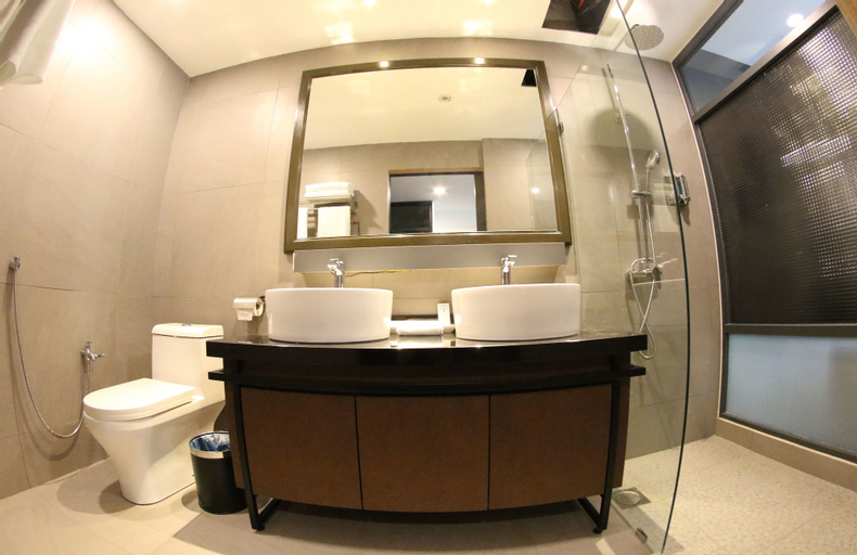 Bedroom 5, Bedrock Hotel, Kinta
