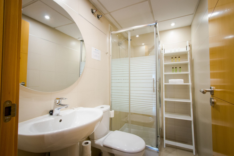 Bathroom 4, Holidays2Malaga Train Station Area Apartments, Málaga