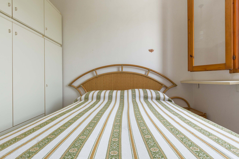 Bedroom 2, 3017 Villino Pepe Rosa by Barbarhouse, Lecce