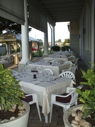 Food & Drinks 5, Hotel San Marco & Formula Club, Parma