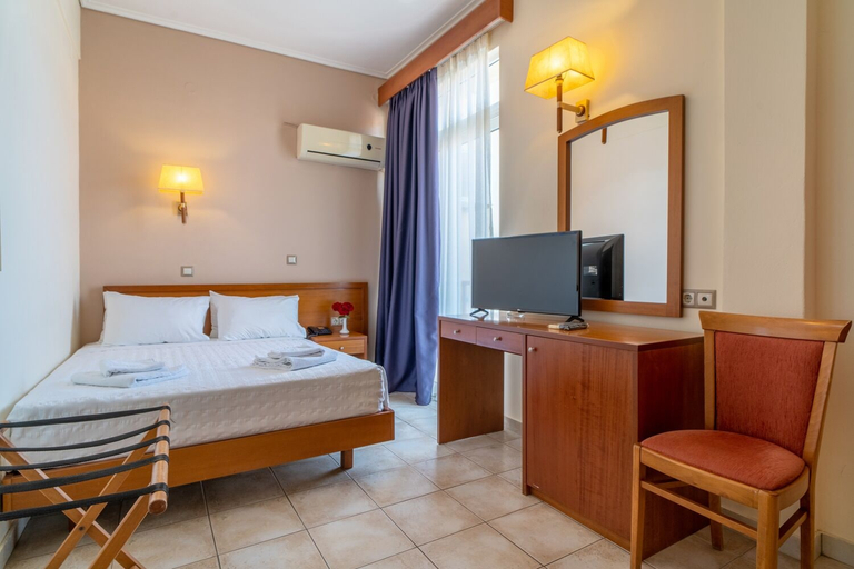 Bedroom 5, Neda Hotel, West Greece
