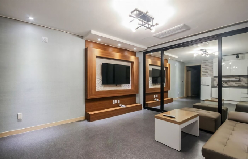 Others 5, Rings Hotel, Gunsan