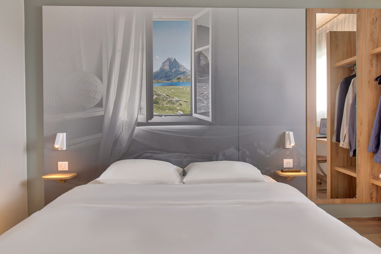 Bedroom 4, B&B HOTEL Pau Lescar, Pyrénées-Atlantiques