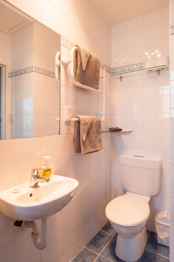 Bathroom 3, Coronet View Apartments, Queenstown-Lakes