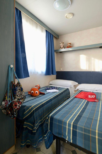 Bedroom 3, Isamar Holiday Village, Venezia