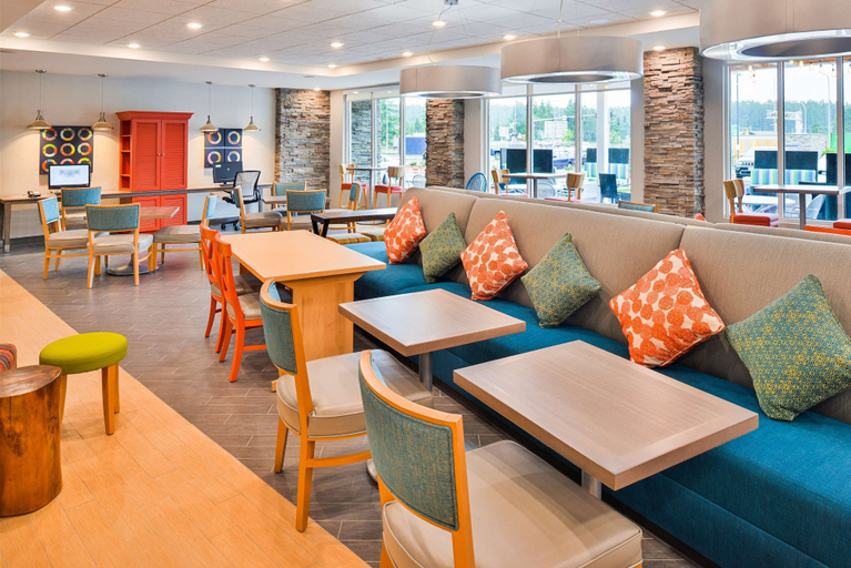 Food & Drinks 4, Home2Suites by Hilton Dupont, WA, Pierce