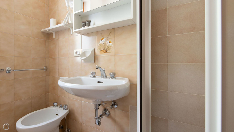 Bathroom 3, Italianway - Belvedere 28, Sondrio