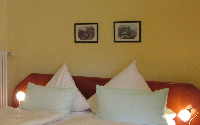 Bedroom 3, Neuenkirchener Hof, Heidekreis