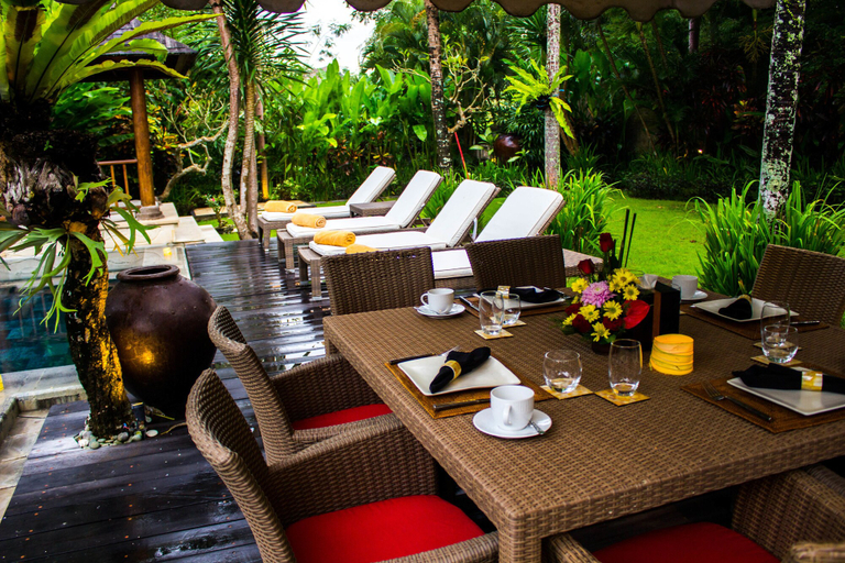 Food & Drinks 5, Arwana Estate, Badung