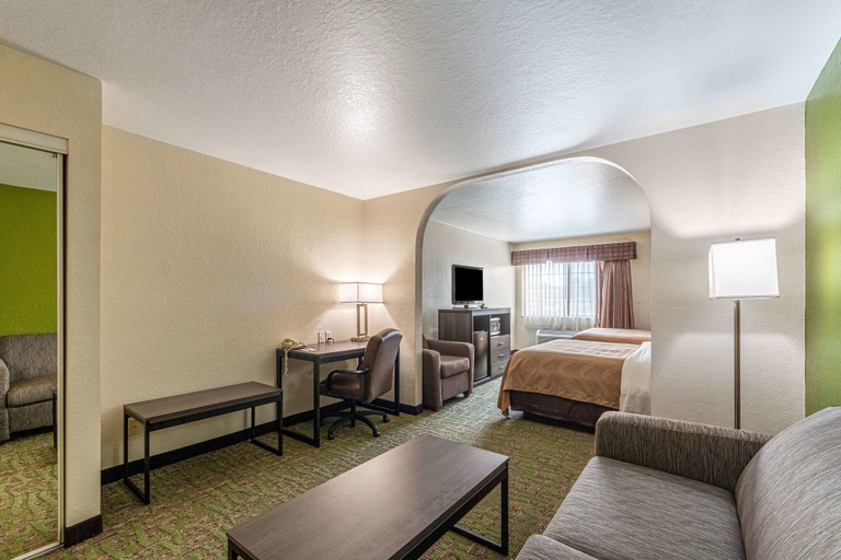 Bedroom 4, Quality Suites San Antonio Brooks City Base, Bexar