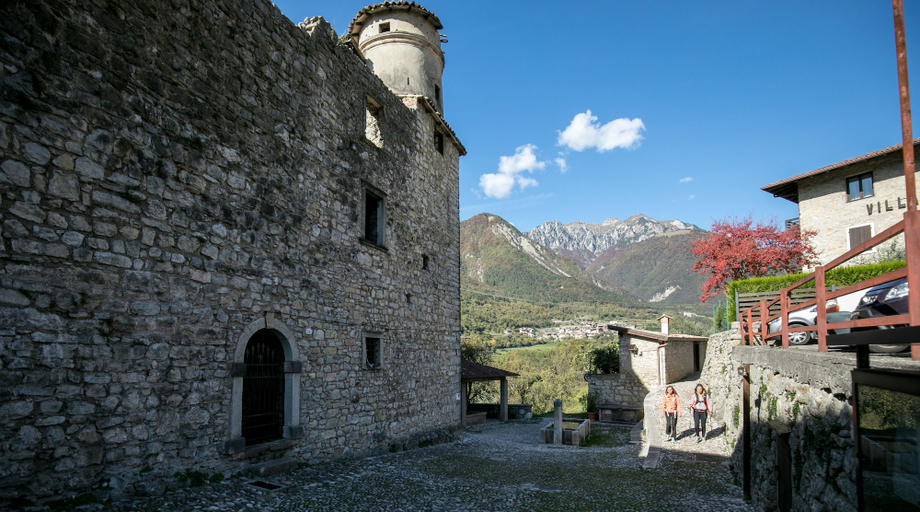 Exterior & Views 2, Hotel Antica Croce, Trento