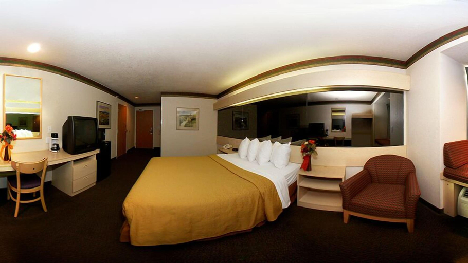 Bedroom 3, Motel 6 Bernalillo, NM, Sandoval