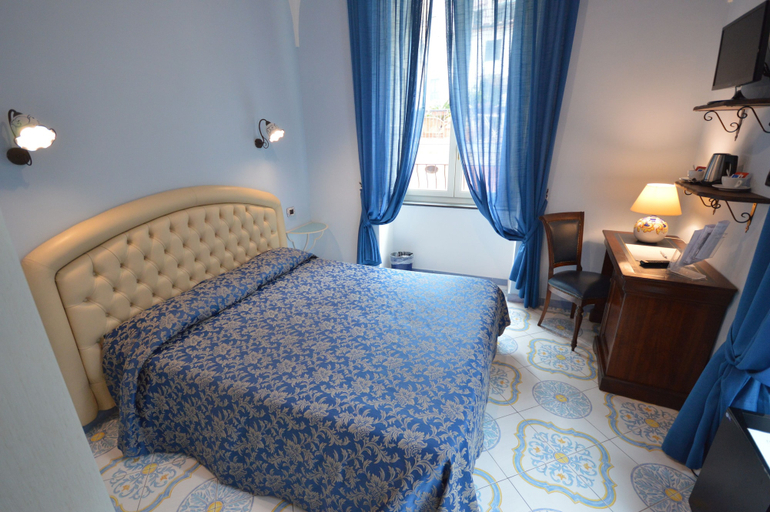 Bedroom 4, B&B Palazzo Pisani, Salerno