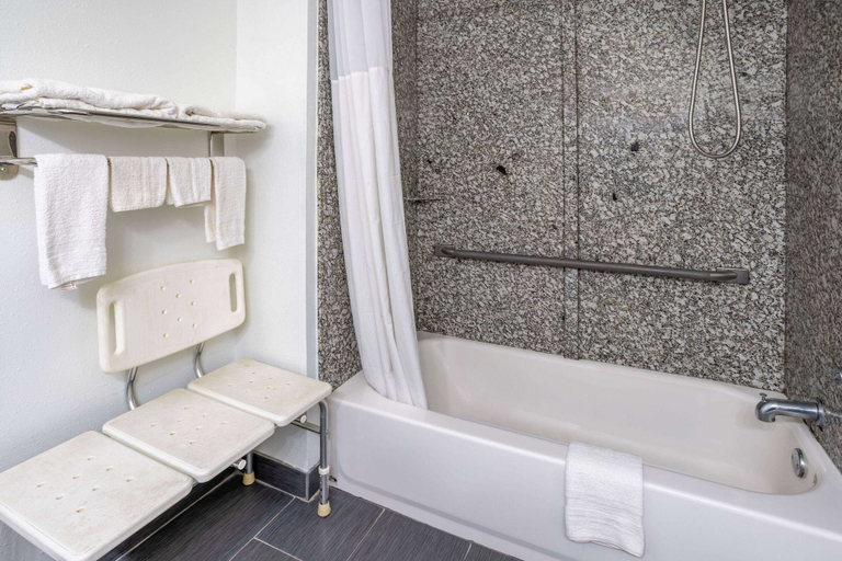 Bathroom 5, Super 8 by Wyndham Villa Rica, Carroll