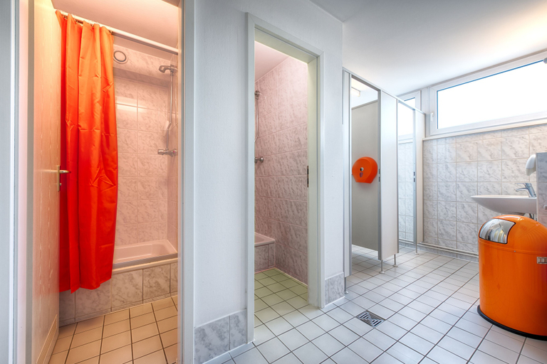 Bathroom 4, enjoy hostel Berlin City West, Berlin