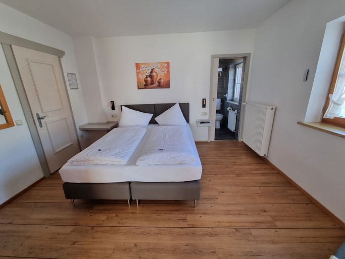 Bedroom 2, Ferienwohnungen am Buchbrunnen, Ostallgäu