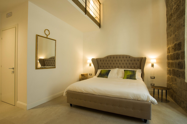 Bedroom 5, La Chiaja art&relais, Napoli