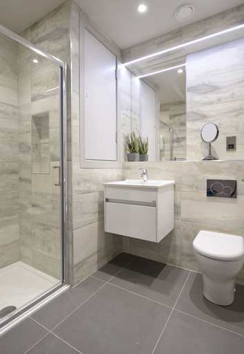 Bathroom 4, Destiny Scotland Charlotte SQ Apartments, Edinburgh
