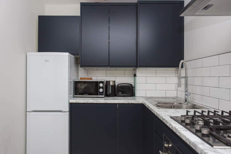Others 3, Lovely 2 Bedroom Flat Near Whitechapel Station, London
