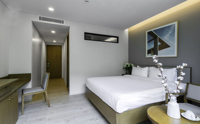Bedroom 3, SANTINY Hotel, District 7