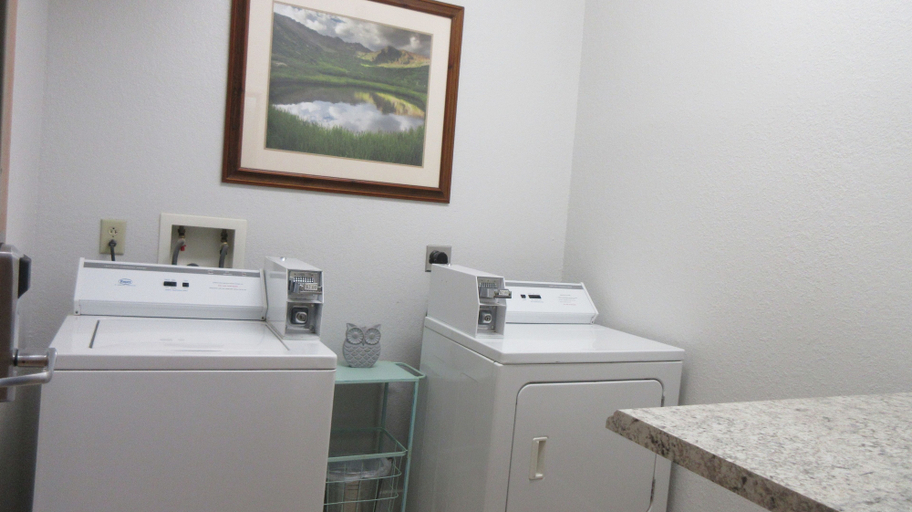 Bathroom 3, Quality Inn & Suites Pueblo West, Pueblo