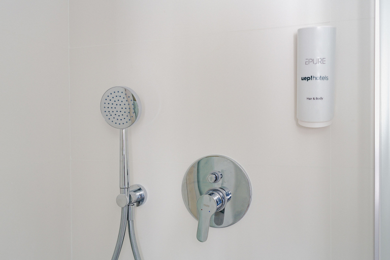 Bathroom 5, Hostal Blanca, Baleares