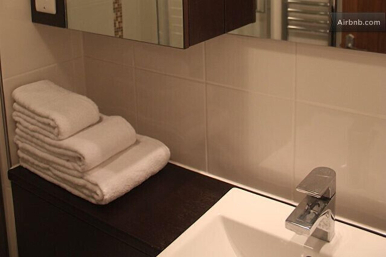 Others 4, Lyall Apartment Hotel, London