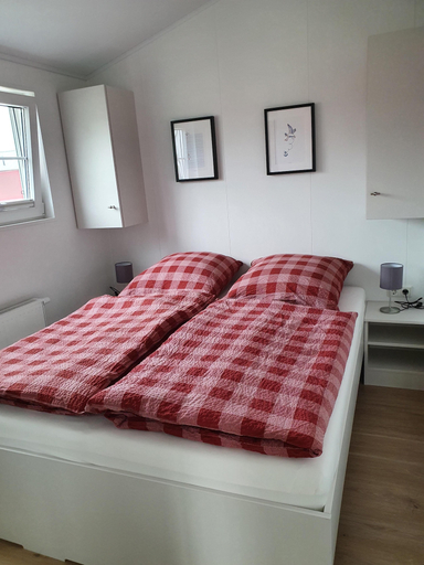 Bedroom 2, Ferienhof Schild, Friesland