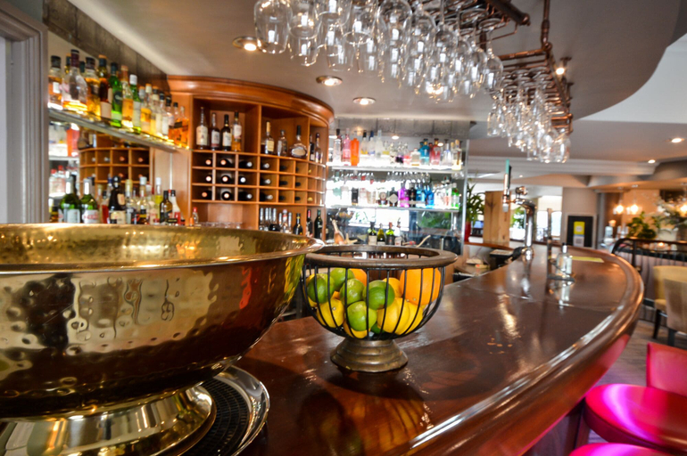 Food & Drinks 5, Pebble Beach, Hampshire