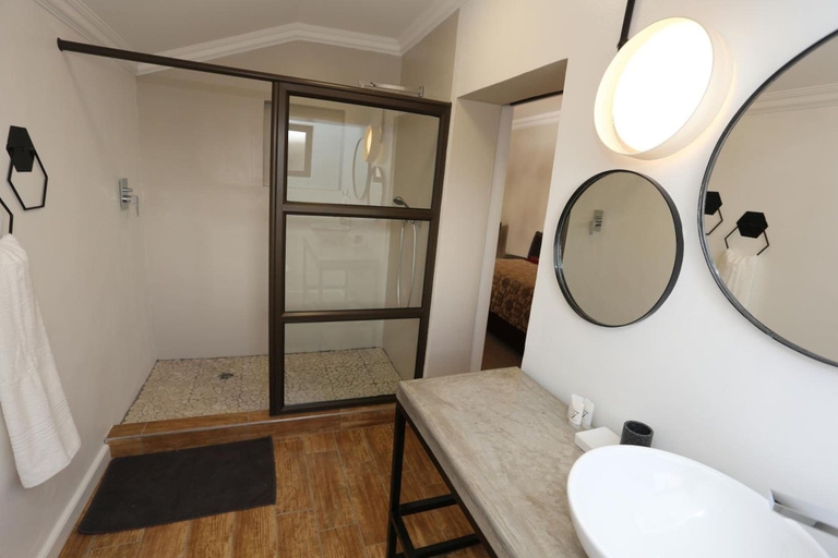 Bathroom 4, Boutique Guesthouse Mariental, Mariental Urban
