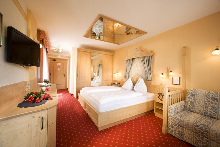 Bedroom 3, Granpanorama Hotel StephansHof, Bolzano