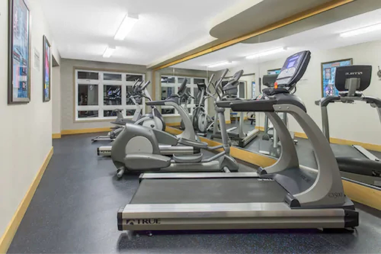 Others 5, Canmore Inn & Suites, Division No. 15