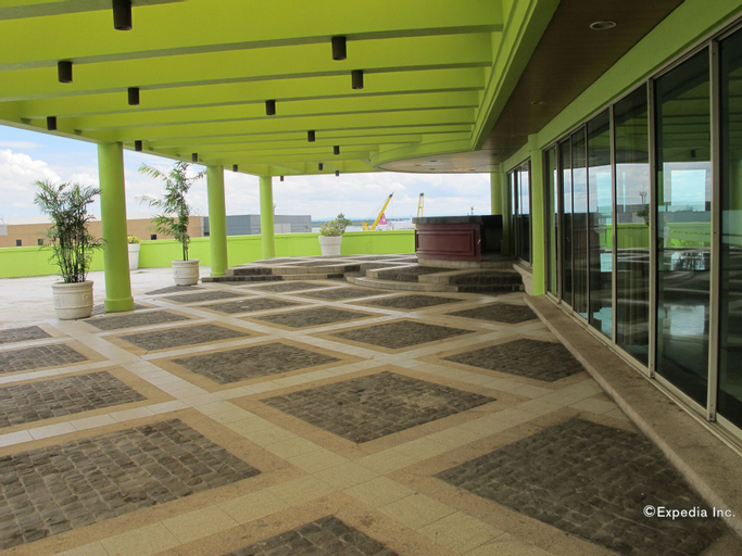 Business Facilities 30