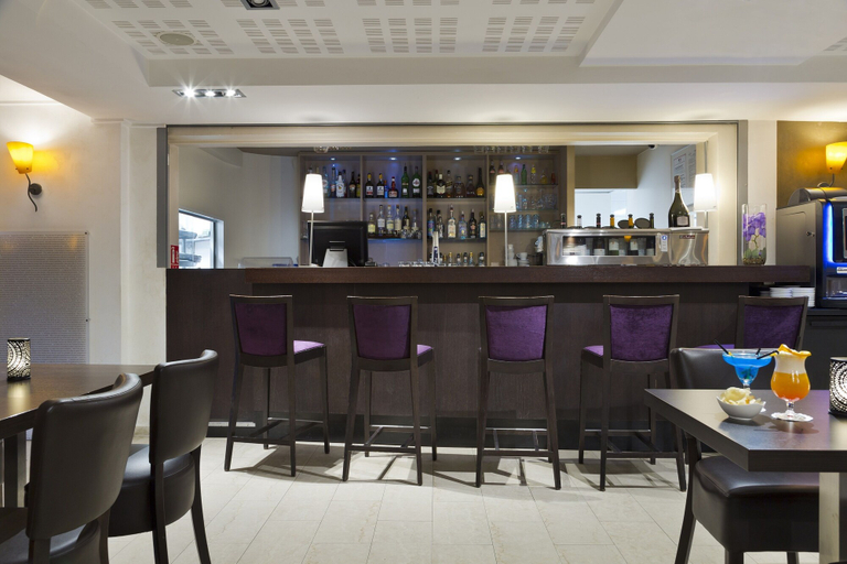 Food & Drinks 5, Residence La Reserve, Ain